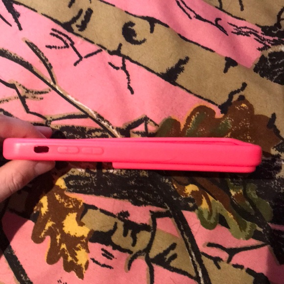 Phone case - Picture 4 of 6